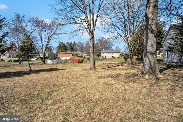 3915 SULLIVAN ST, Mechanicsburg, PA 17050