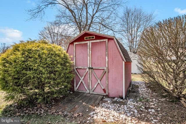 3915 SULLIVAN ST, Mechanicsburg, PA 17050