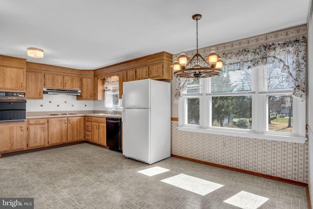 3915 SULLIVAN ST, Mechanicsburg, PA 17050