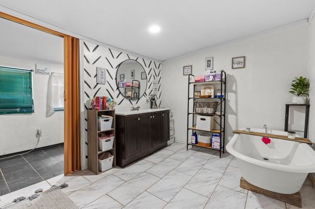 408 John Street, Morgan, TX 76671