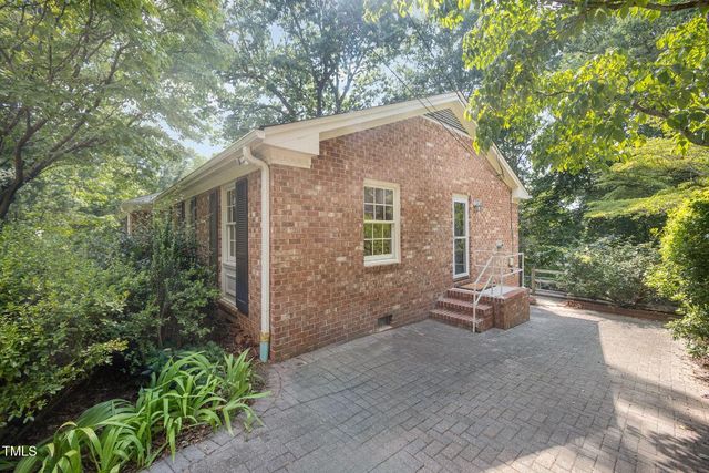 2425 Wentworth Street, Raleigh, NC 27612