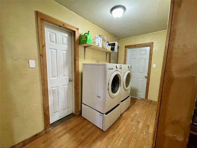 209 N Bowie Street, Jacksboro, TX 76458