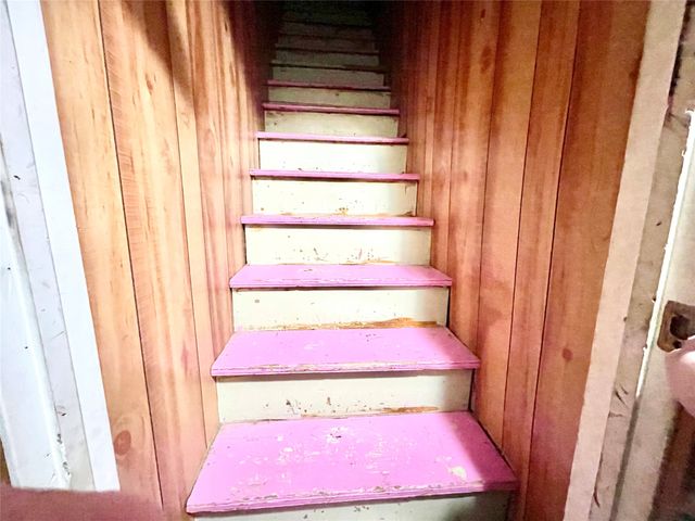 209 N Bowie Street, Jacksboro, TX 76458