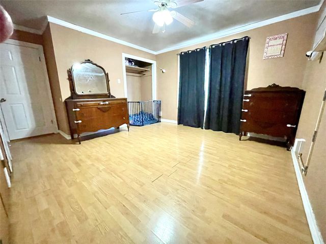 209 N Bowie Street, Jacksboro, TX 76458