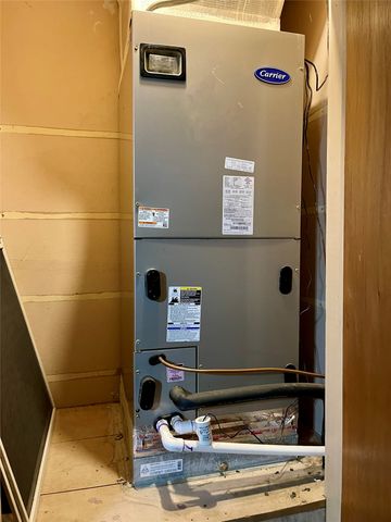 209 N Bowie Street, Jacksboro, TX 76458