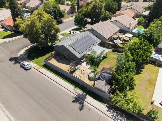 4703 Pikes Peak Lane, Bakersfield, CA 93311