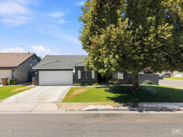 4703 Pikes Peak Lane, Bakersfield, CA 93311