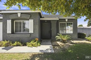 4703 Pikes Peak Lane, Bakersfield, CA 93311