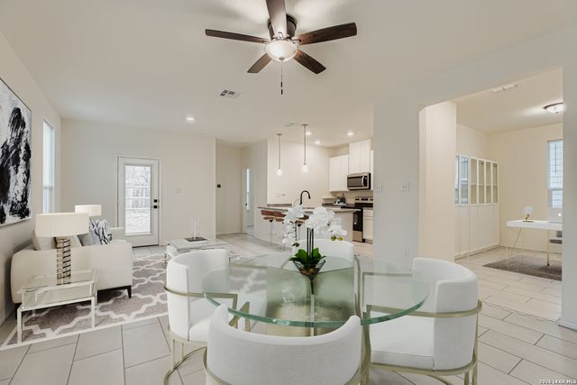 4918 Via Sonoma, Converse, TX 78109