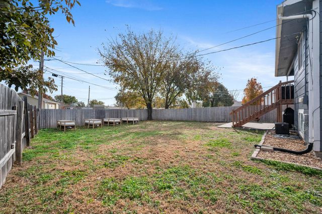 1008 Lulu St, Augusta, KS 67010