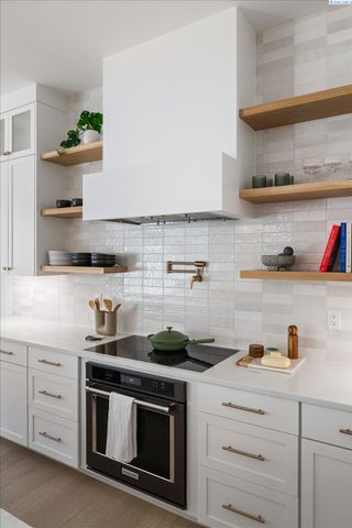 325 Rockwood Drive, Richland, WA 99352