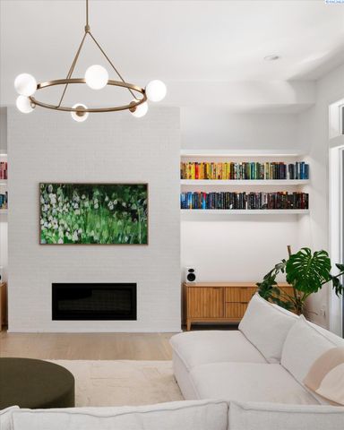 325 Rockwood Drive, Richland, WA 99352