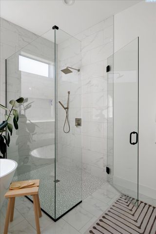 325 Rockwood Drive, Richland, WA 99352