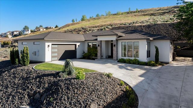 325 Rockwood Drive, Richland, WA 99352