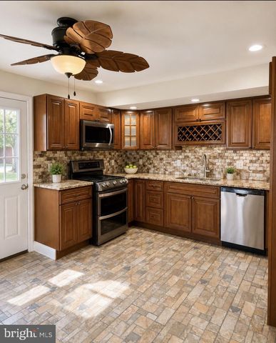 15 HIRST, Lansdowne, PA 19050