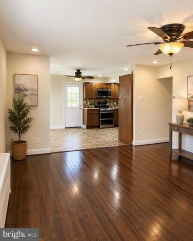 15 HIRST, Lansdowne, PA 19050