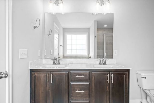 756 Jodine Ann Dr, Clarksville, TN 37043