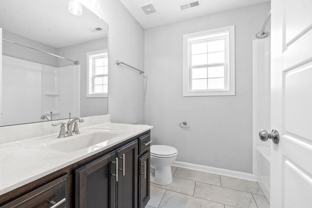 756 Jodine Ann Dr, Clarksville, TN 37043