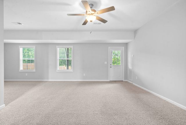 756 Jodine Ann Dr, Clarksville, TN 37043