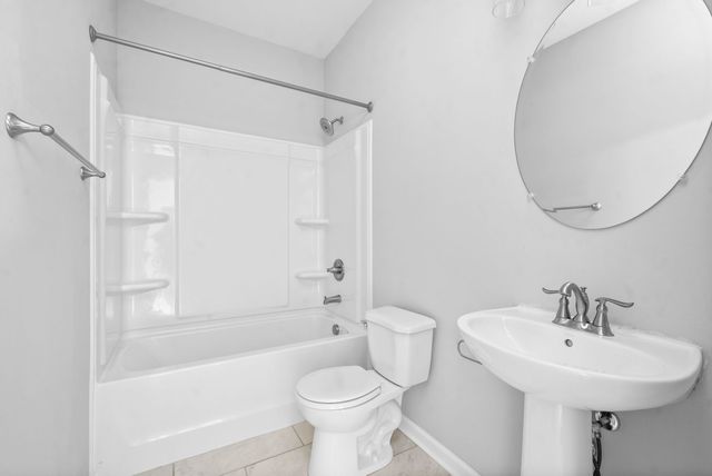 756 Jodine Ann Dr, Clarksville, TN 37043