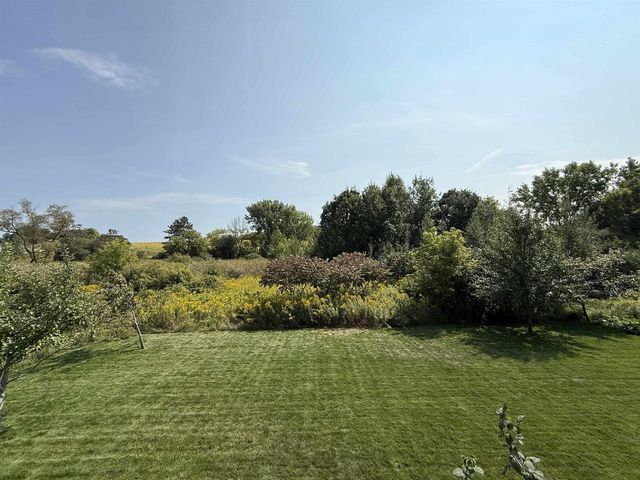 1656 STEINER LANE, Green Bay, WI 54313