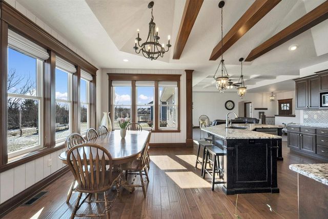 1656 STEINER LANE, Green Bay, WI 54313