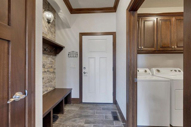 1656 STEINER LANE, Green Bay, WI 54313