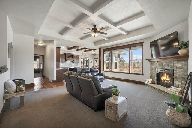 1656 STEINER LANE, Green Bay, WI 54313