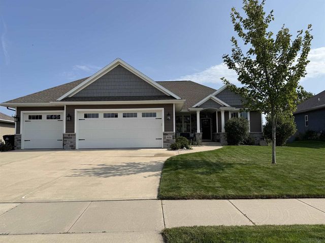 1656 STEINER LANE, Green Bay, WI 54313