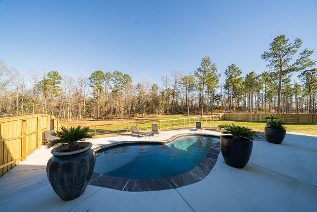 148 Eagle Creek Dr., Diana, TX 75640