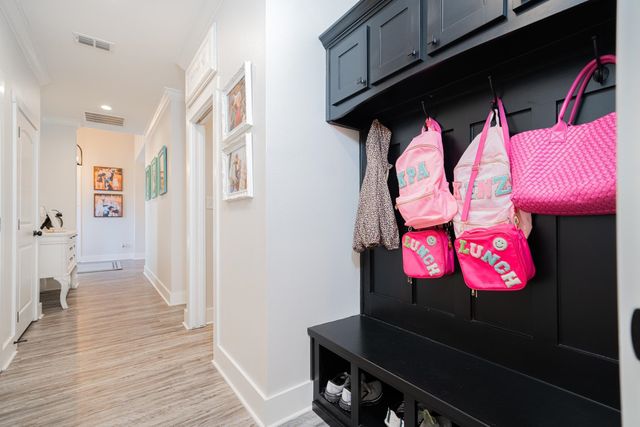 148 Eagle Creek Dr., Diana, TX 75640