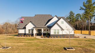 148 Eagle Creek Dr., Diana, TX 75640