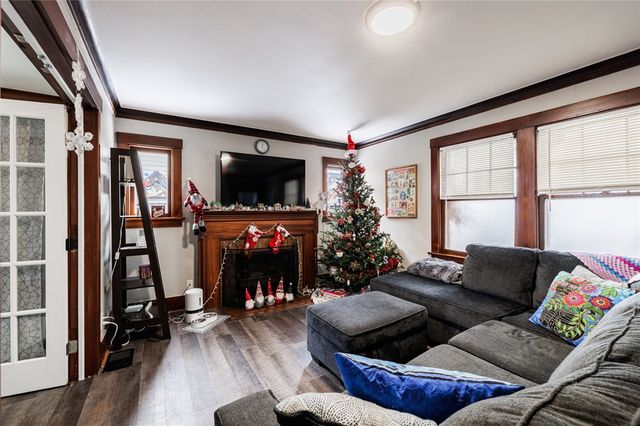 210 Hampden Road, Rochester, NY 14610