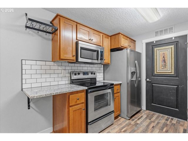 11221 Se CAUSEY Cir, Happy Valley, OR 97086