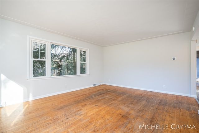 200 Sunset Hills Avenue, Grand Rapids, MI 49534