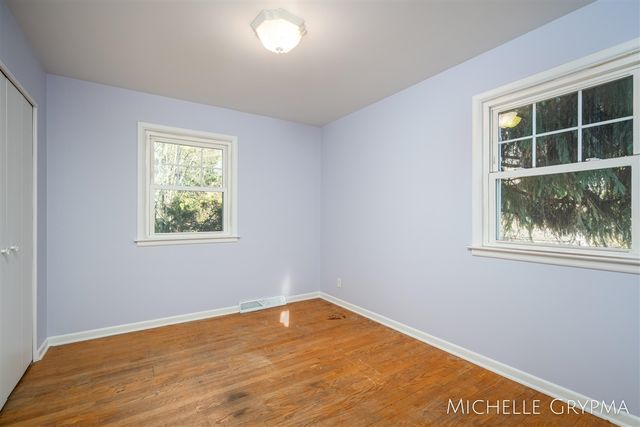 200 Sunset Hills Avenue, Grand Rapids, MI 49534