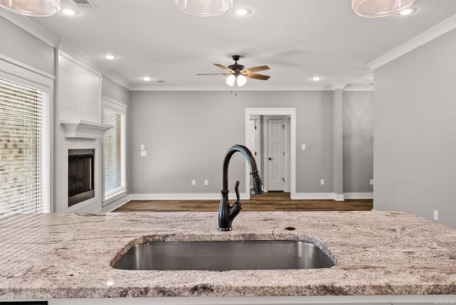 92 Garrison, Greenbrier, AR 72058