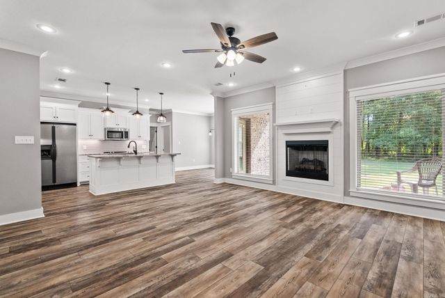 92 Garrison, Greenbrier, AR 72058