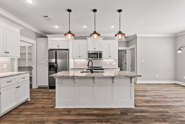 92 Garrison, Greenbrier, AR 72058