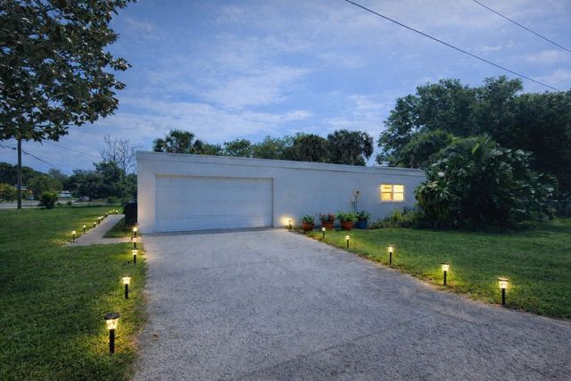 1715 York Court, Fort Pierce, FL 34982