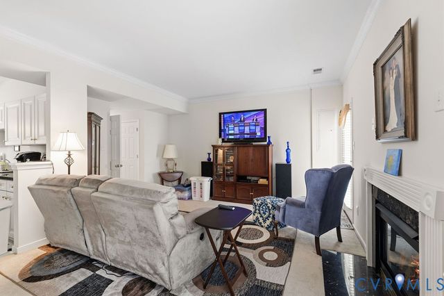 1310 Magnolia Pointe Blvd, Glen Allen, VA 23059