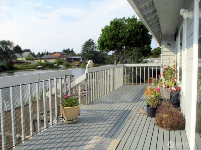 255 Canal Drive NE, Ocean Shores, WA 98569