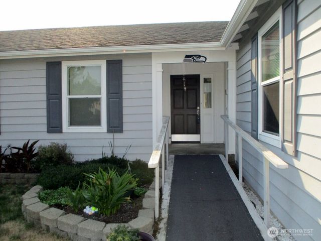 255 Canal Drive NE, Ocean Shores, WA 98569