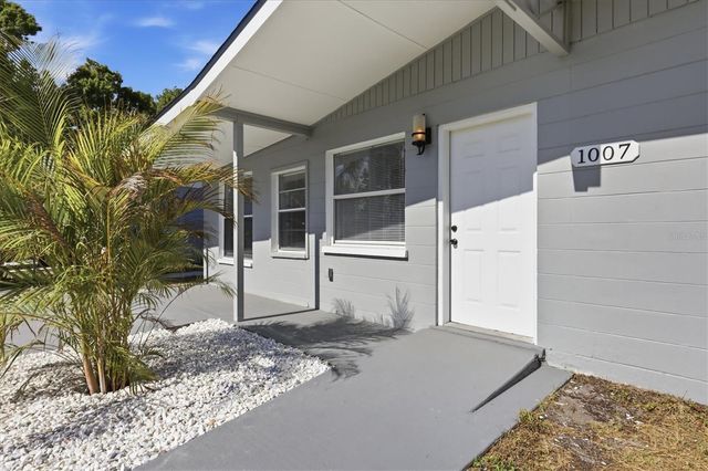 1007 26TH AVENUE W, Palmetto, FL 34221