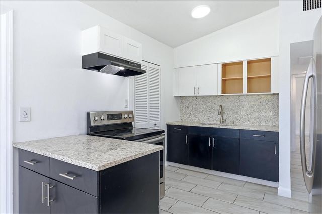 1007 26TH AVENUE W, Palmetto, FL 34221