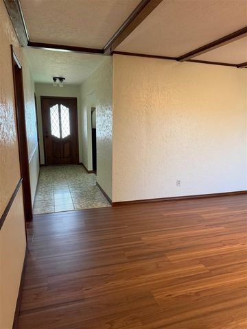 14 SE Camelot Dr., Lawton, OK 73501