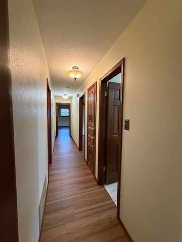 14 SE Camelot Dr., Lawton, OK 73501