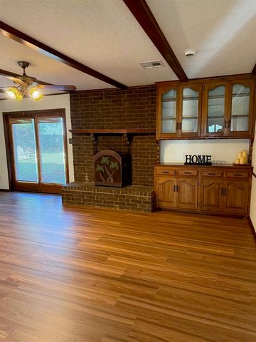 14 SE Camelot Dr., Lawton, OK 73501