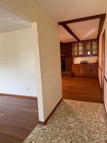 14 SE Camelot Dr., Lawton, OK 73501