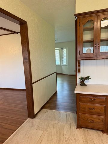 14 SE Camelot Dr., Lawton, OK 73501